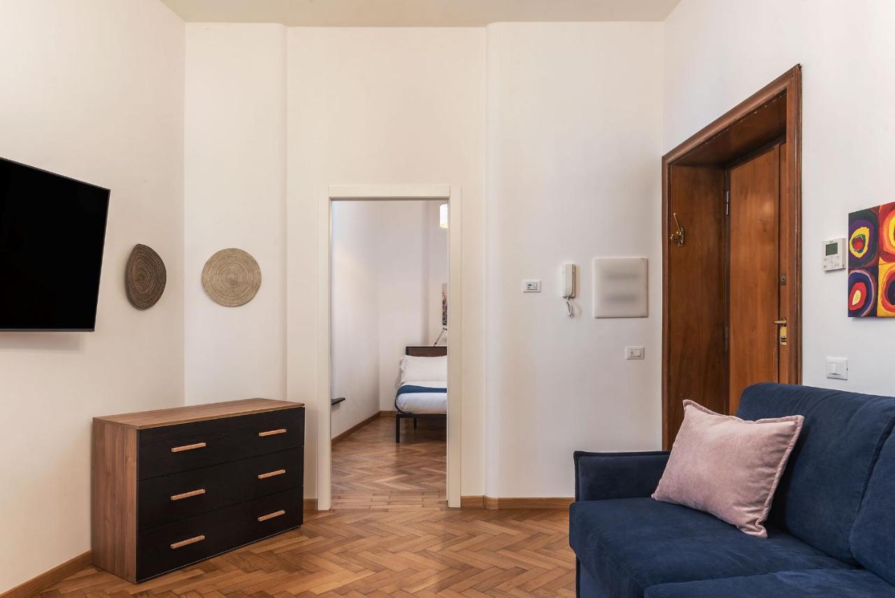 Cs Termini Nazionale Apartments Rome Bagian luar foto