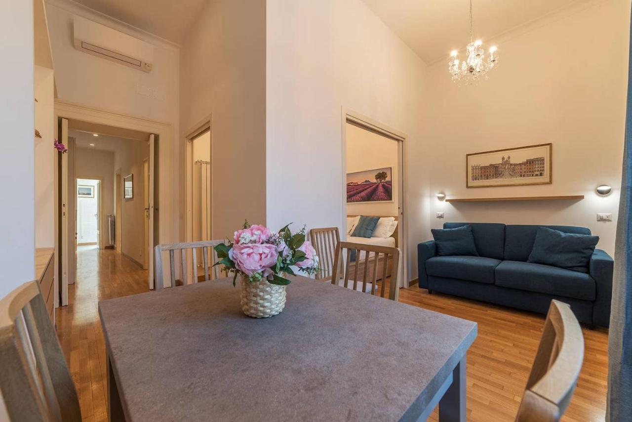 Cs Termini Nazionale Apartments Rome Bagian luar foto