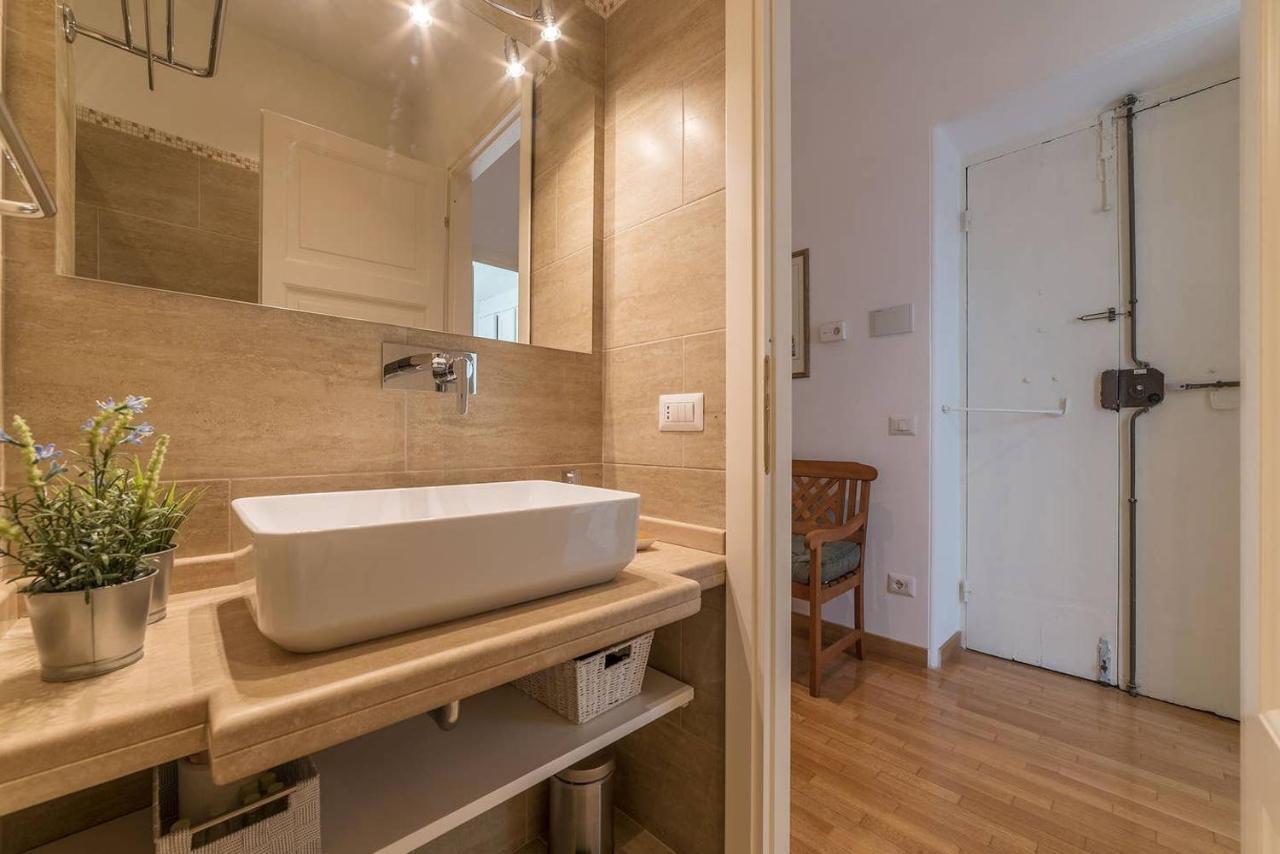 Cs Termini Nazionale Apartments Rome Bagian luar foto